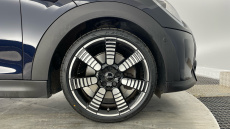 MINI Hatchback 2.0 Cooper S Exclusive 3dr Auto Petrol Hatchback